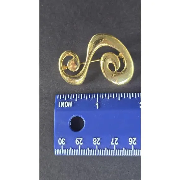 Gold Tone Abstract Swirl Brooch Pin Modern Scroll Costume Statement Jewelry - Picture 6 of 6